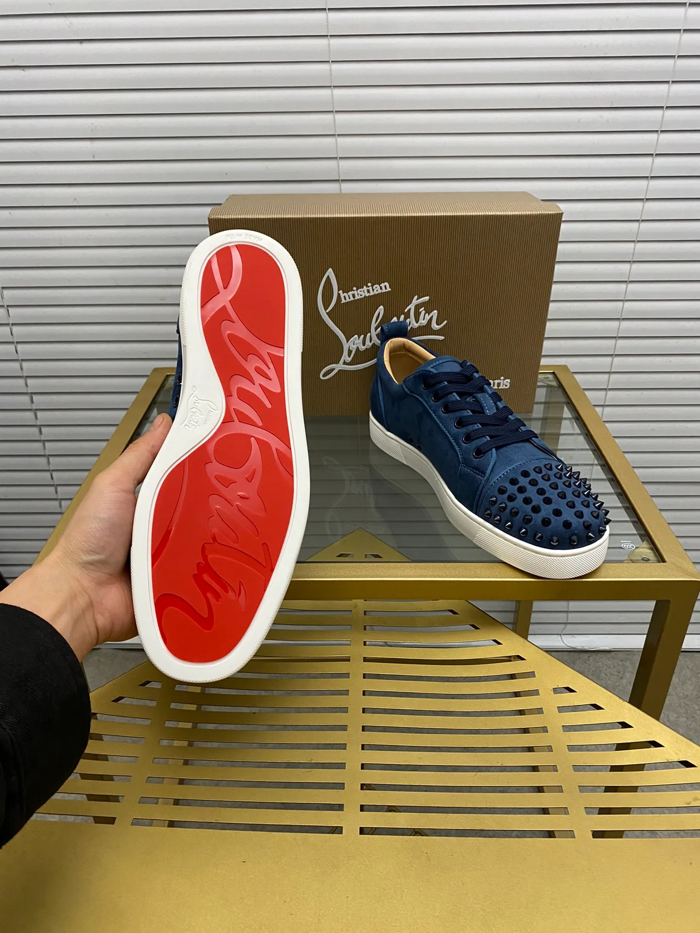 (Customized model) Ex-factory price is 480. christian louboutin (CL red sole shoes) counter series, casual sneakers for couples 📢 📢 📢 Exclusive hot style release 🎈🎈💪 Movable latex feet 👻 Finished outsole line [Proud] 😝Female 35-40# Male 38#-46, global supply😝 [Top version]: Original imported genuine leather upper, top original leather lining, original molded TPU outsole, original 1:1 detail processing, original shoe last,